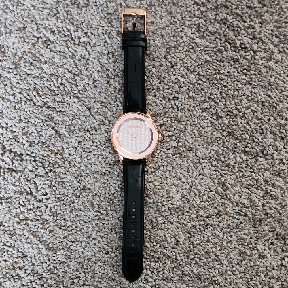 Michael Kors Black and Gold Classic Watch - Picture 2 of 5